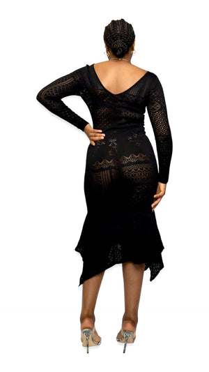 
                  
                    THE KNIT DRESS (BLACK)
                  
                